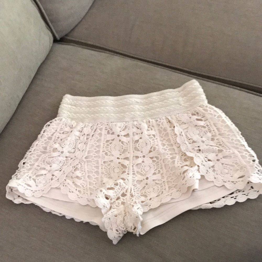☀️Full tilt lace shorts☀️ - Picture 2 of 5